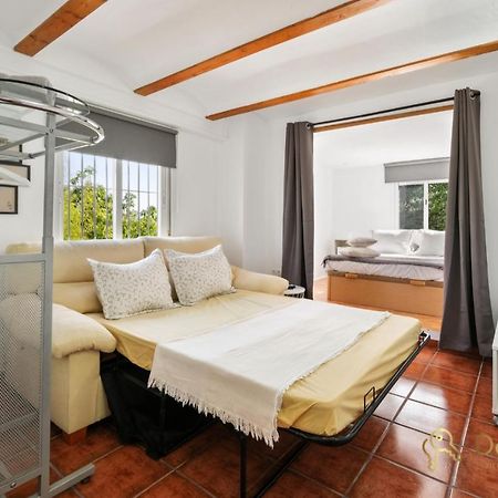 Casa De 2 Dormitorios Con Piscina Privada Y Desayuno Incluido En Alhaurin Alhaurin de la Torre Exterior photo